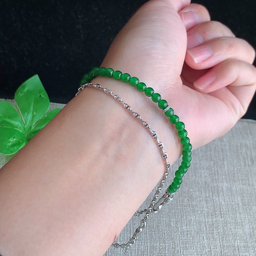 天然A货翡翠18K金伴钻镶嵌满绿圆珠项链毛衣链 
尺寸3.5mm 重量8.96g 0314