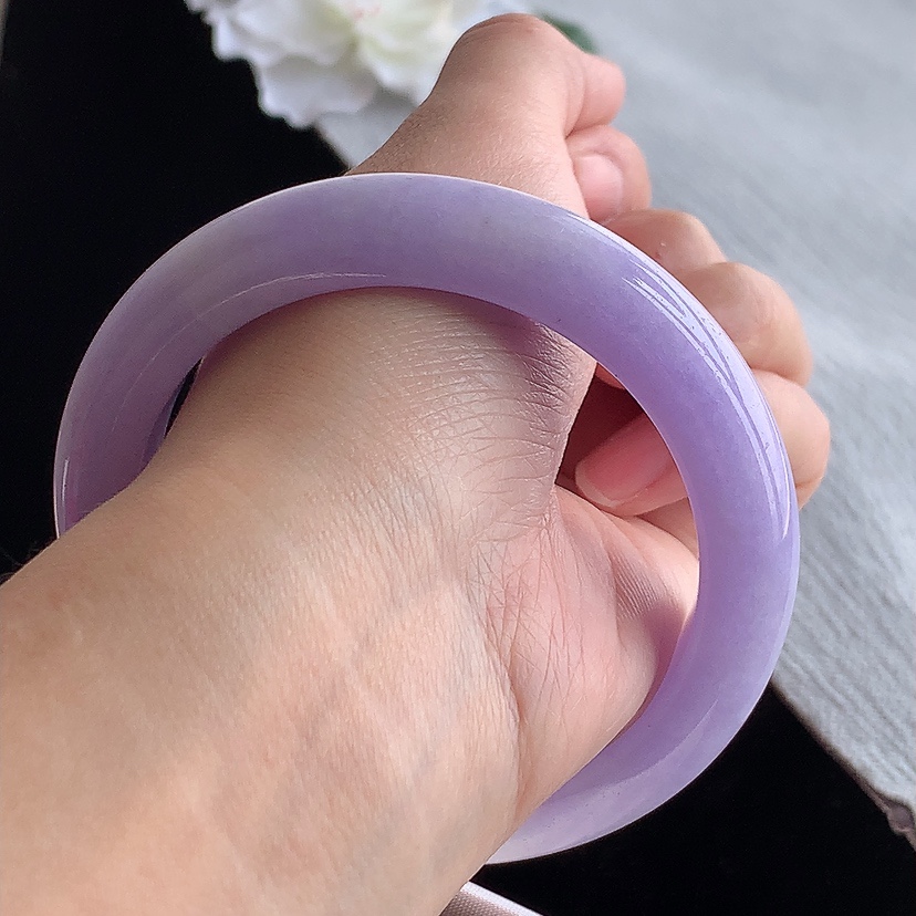 天然A货翡翠紫罗兰厚装正装正圈手镯59-60大圈口 
尺寸59.3-12-9.6mm 0315
