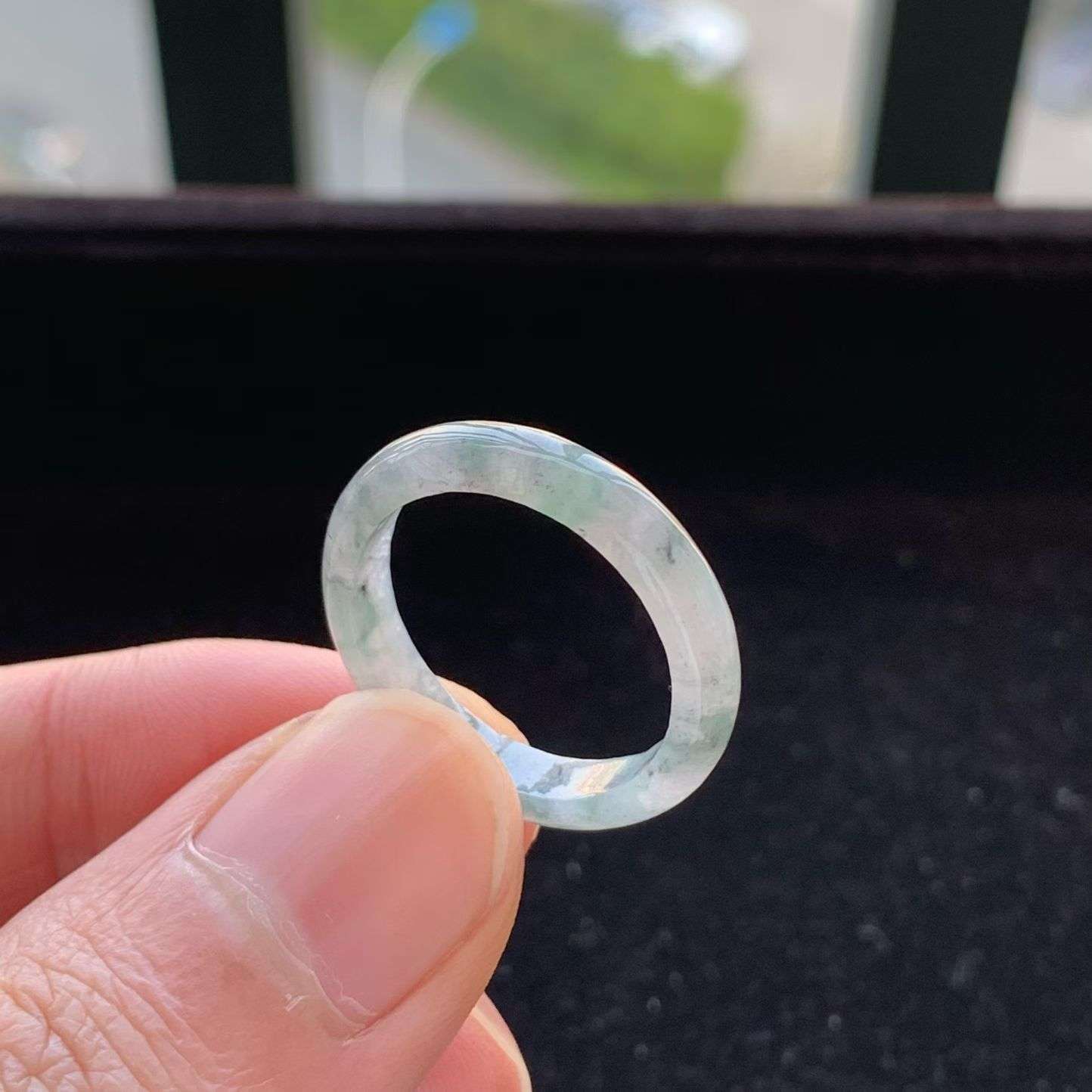 A货天然翡翠冰糯种绿乌鸡戒指20号重量2.50
3月16日