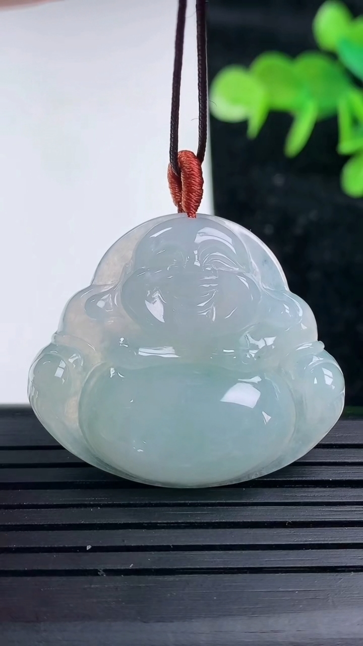 天然A货翡翠飘花佛公吊坠，尺寸29.5-35-6，重量:9.17g
3月16日