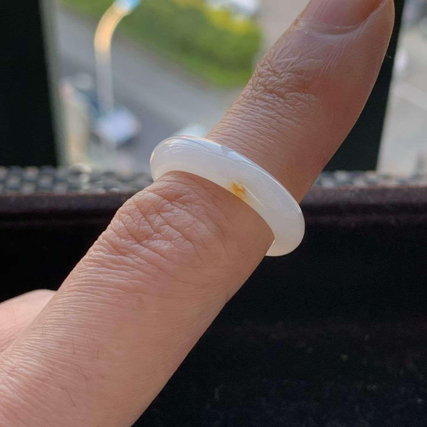 A货天然翡翠冰糯种洒金戒指15号内径17重量2.93
3月16日