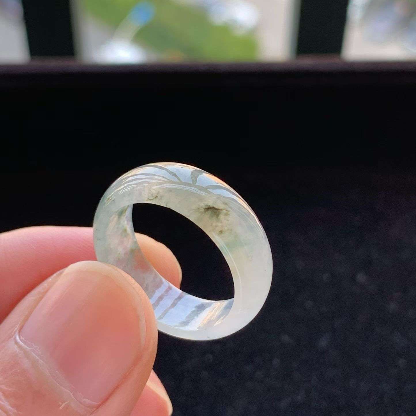 A货天然翡翠冰糯种冰花乌鸡戒指19号重量3.95
3月16日