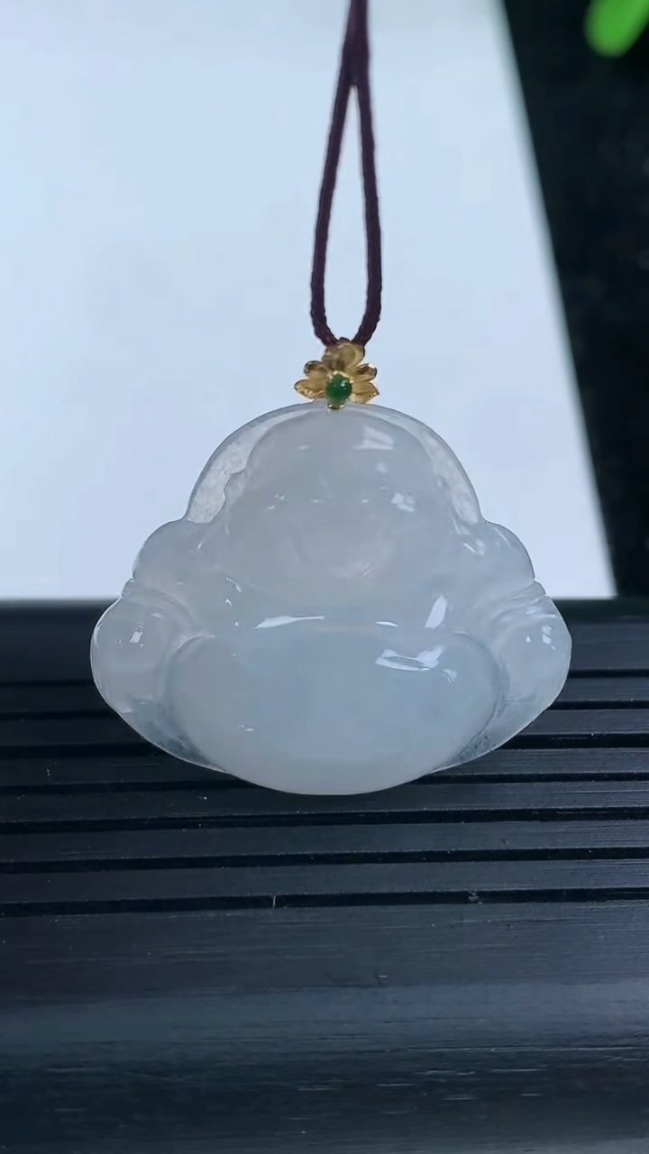 天然A货翡翠佛公吊坠，尺寸24-28-5，重量:4.78g
3月16日