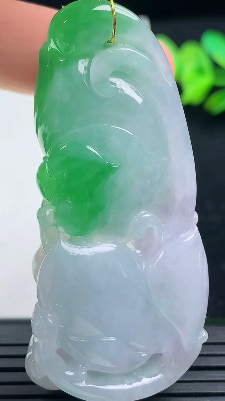 天然A货翡翠呱呱来财 和和美美尺寸55.7-26.8-13.5重量:31.56g
3月16日