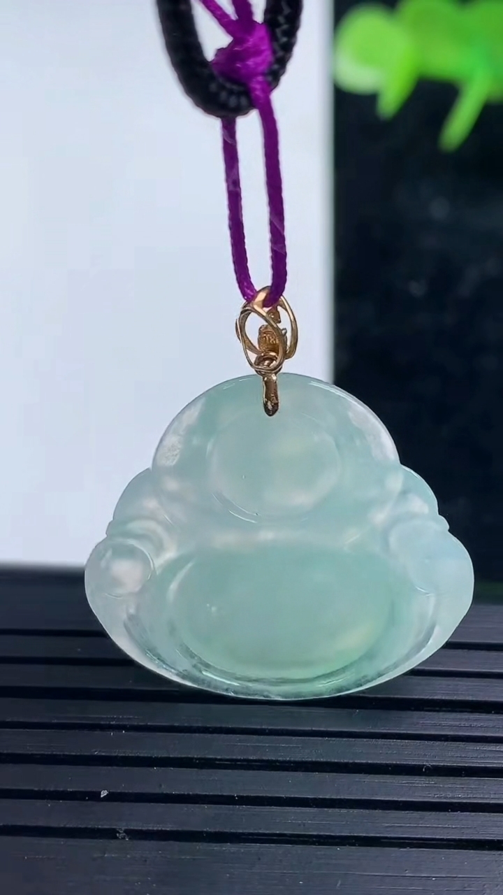 天然A货翡翠佛公吊坠，尺寸23-26-5.2，重量:4.60g
3月16日