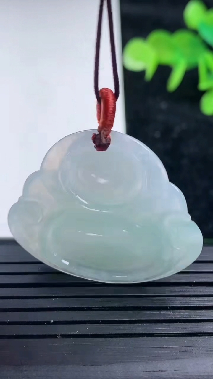 天然A货翡翠飘花佛公吊坠，尺寸29.5-35-6，重量:9.17g
3月16日