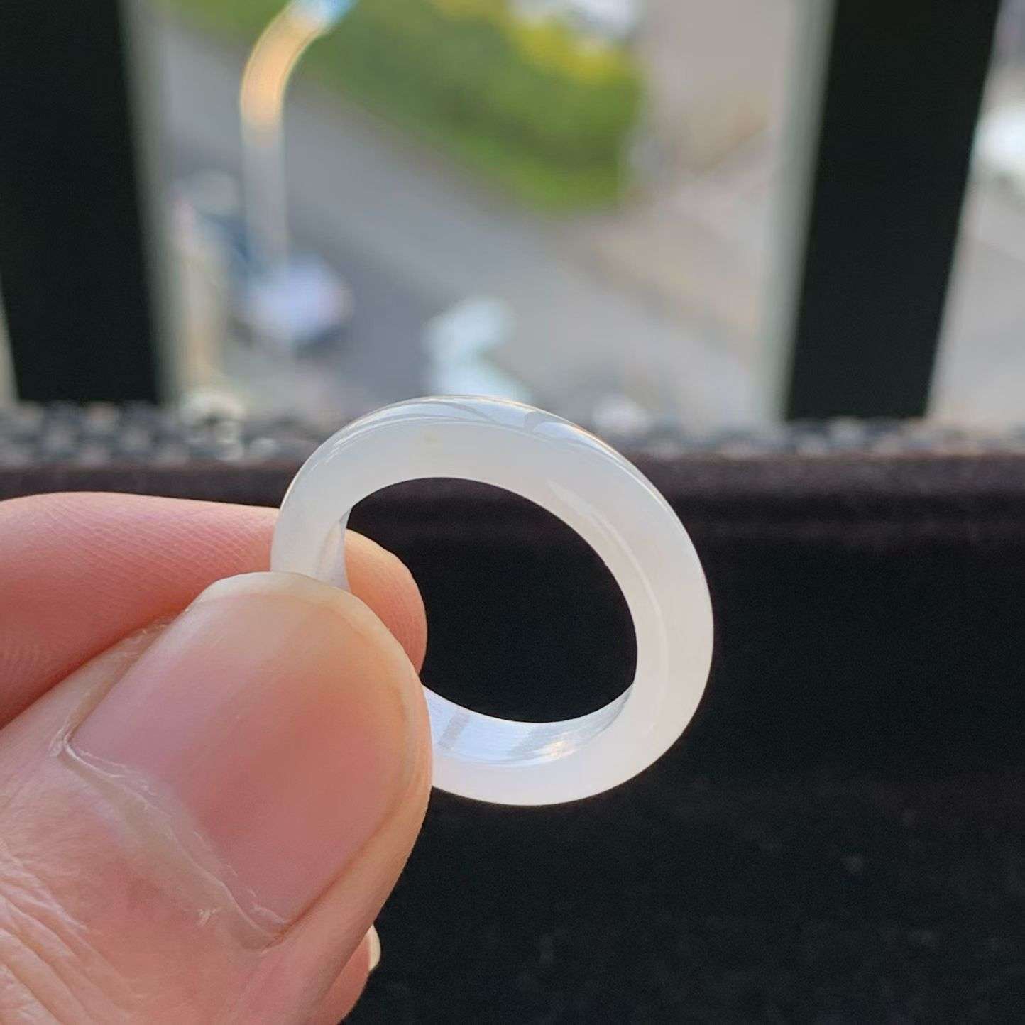 A货天然翡翠冰糯种洒金戒指15号内径17重量2.93
3月16日