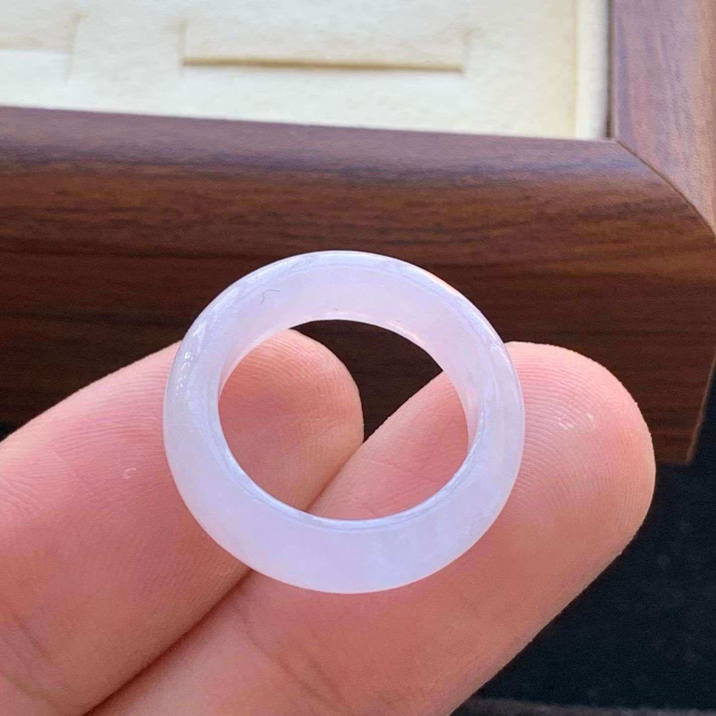 A货天然翡翠冰糯种'紫罗兰戒指11-12号重量3.37
3月17日