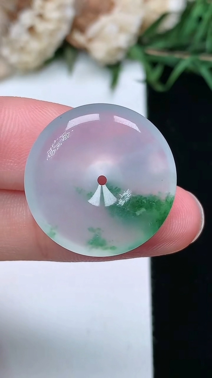 天然A货翡翠平安扣吊坠，尺寸21.8-5.4，重量:5.00g
3月17日