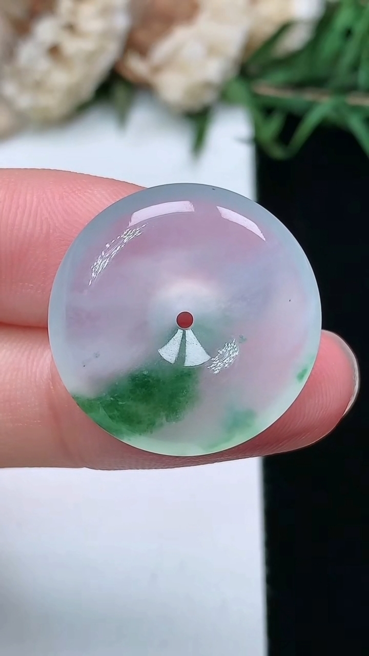 天然A货翡翠平安扣吊坠，尺寸21.8-5.4，重量:5.00g
3月17日