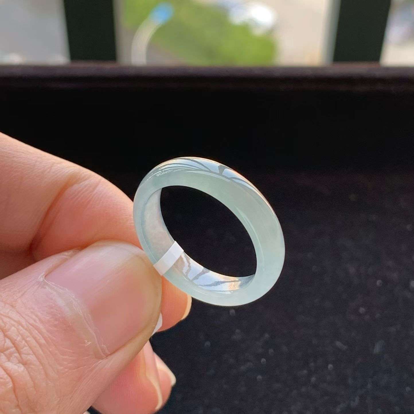 A货天然翡翠冰糯种紫蓝水戒指18号重量3.00
3月18日