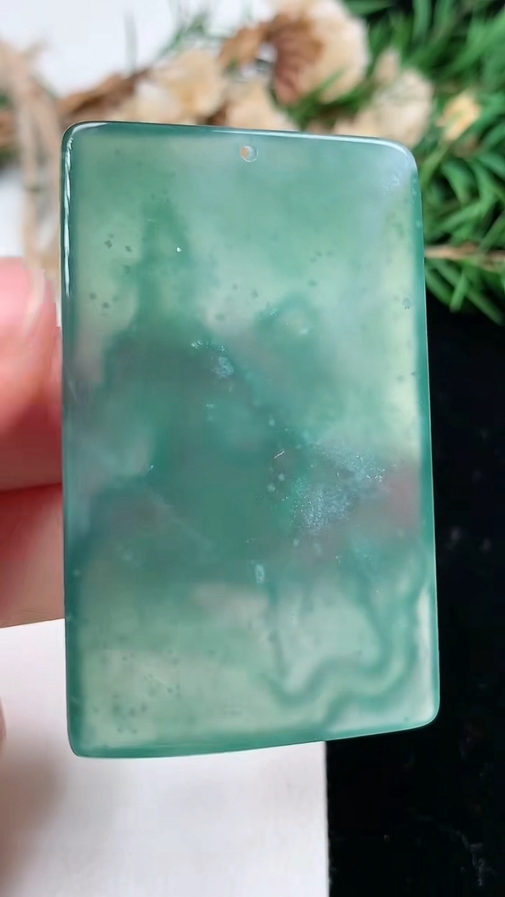 天然A货翡翠蓝水普贤菩萨吊坠，尺寸50.5-31-5.6，重量:22.24g
3月18日