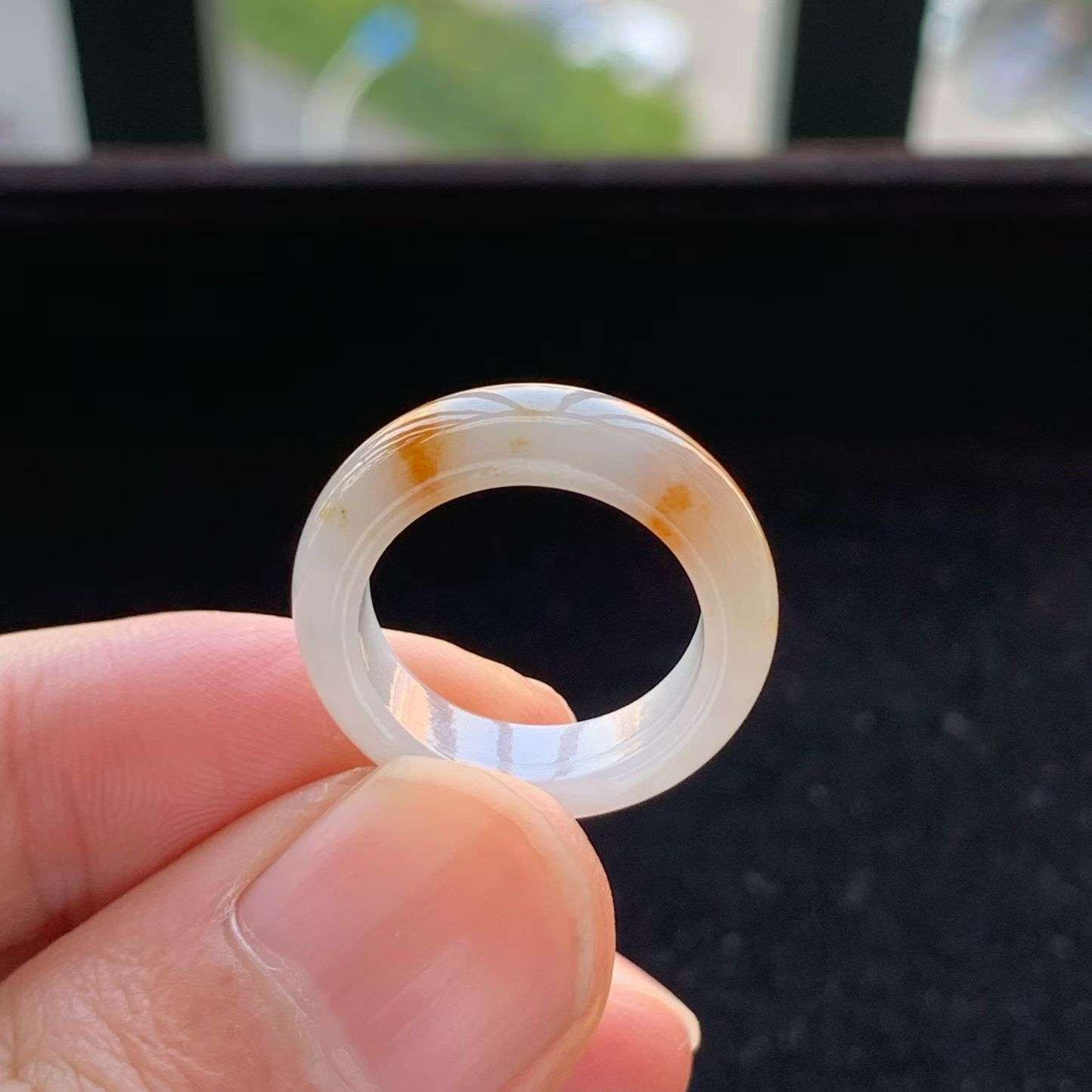 A货天然翡翠冰糯种晒金戒指11号重量3.36
3月18日