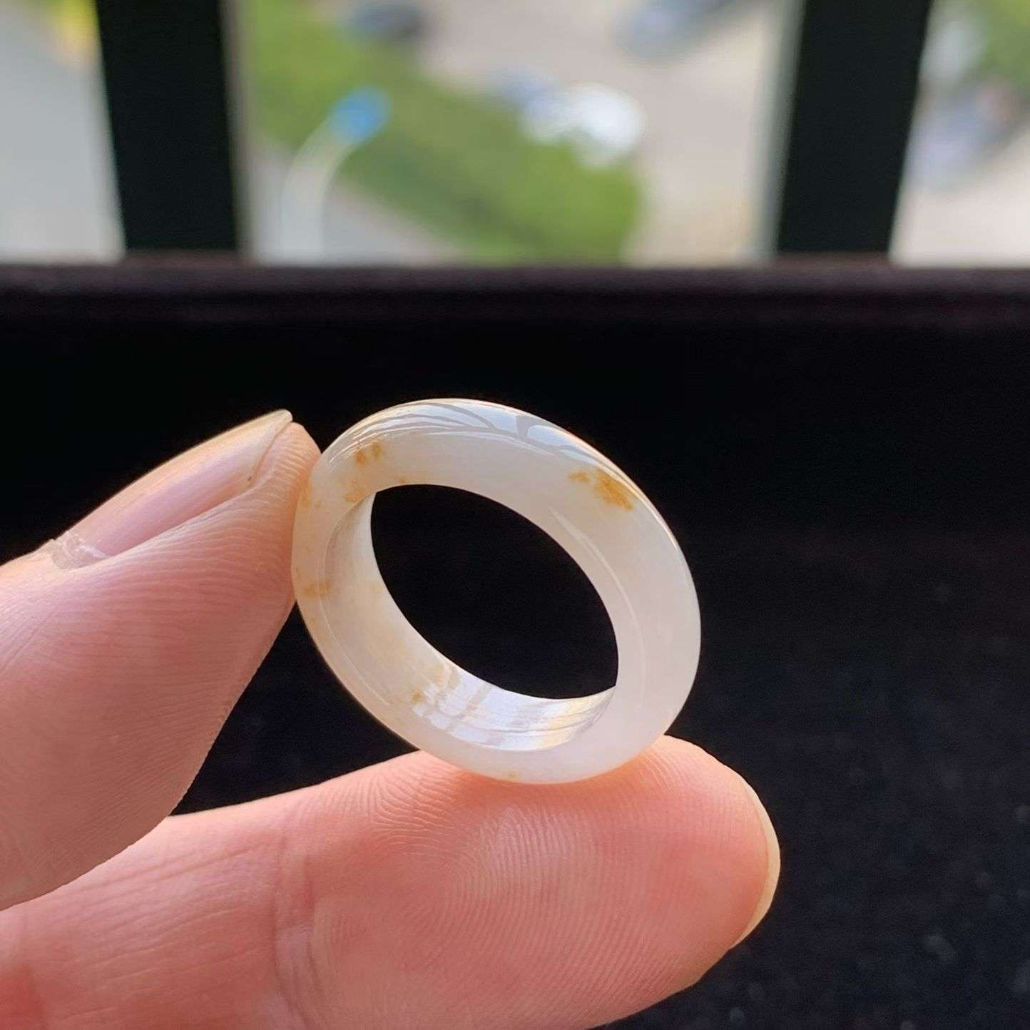 A货天然翡翠冰糯种洒金戒指14号重量3.28
3月18日