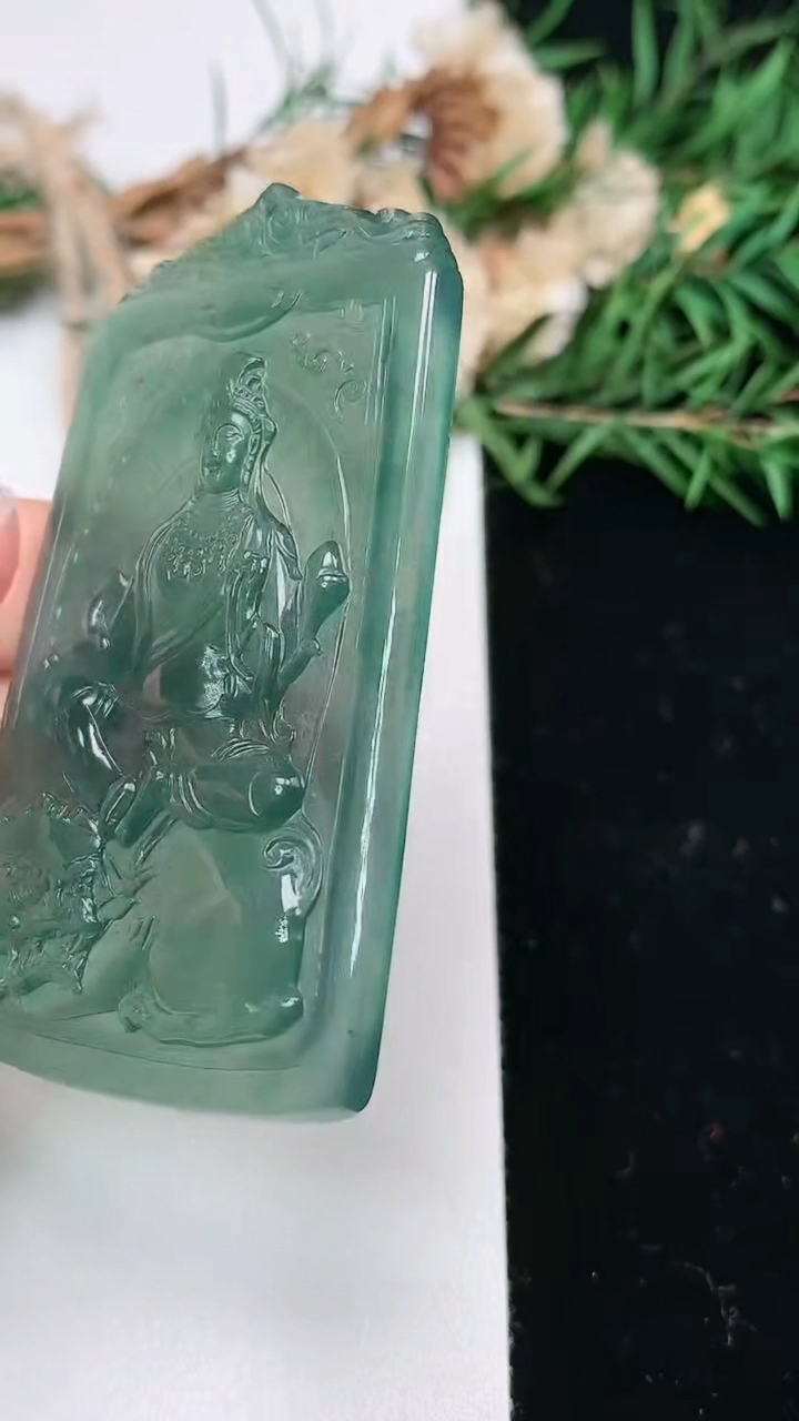 天然A货翡翠蓝水文殊菩萨吊坠，尺寸65.7-38.6-5，重量:28.23g
3月18日