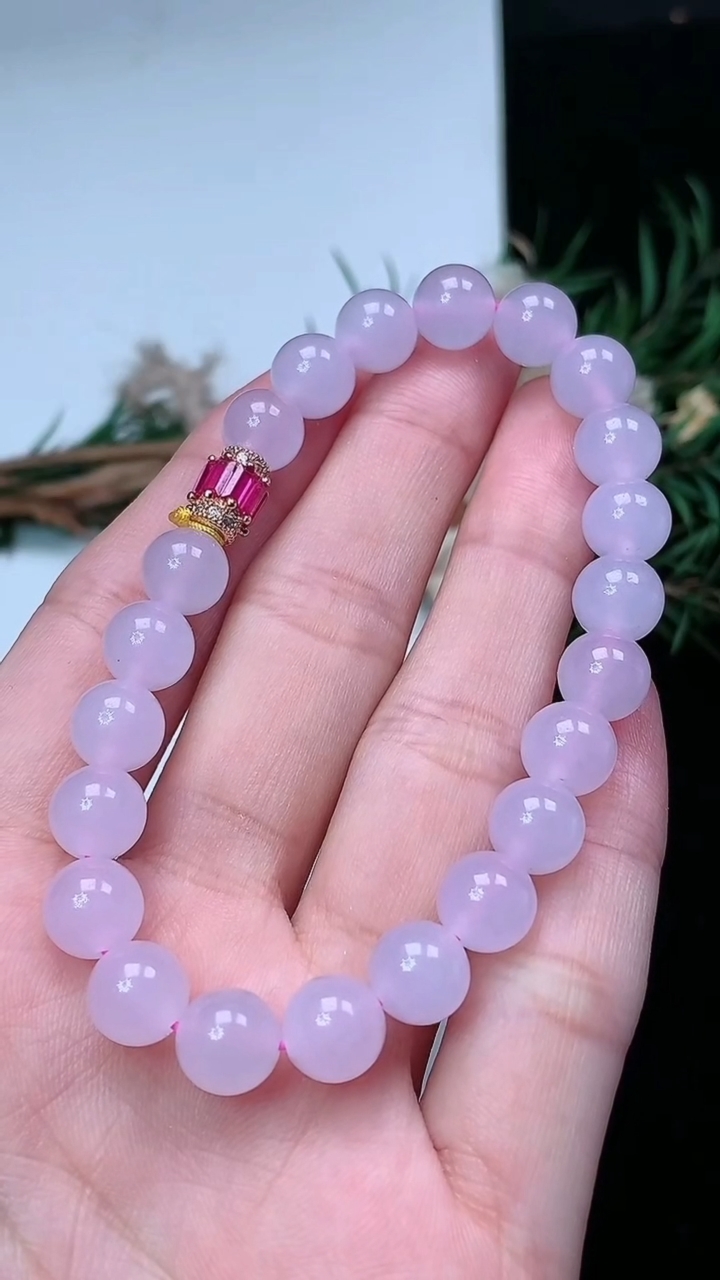 天然A货翡翠紫罗兰圆珠手串，尺寸7.9-22颗，重量:20.13g3月18日
工厂直销收藏佳品,种好