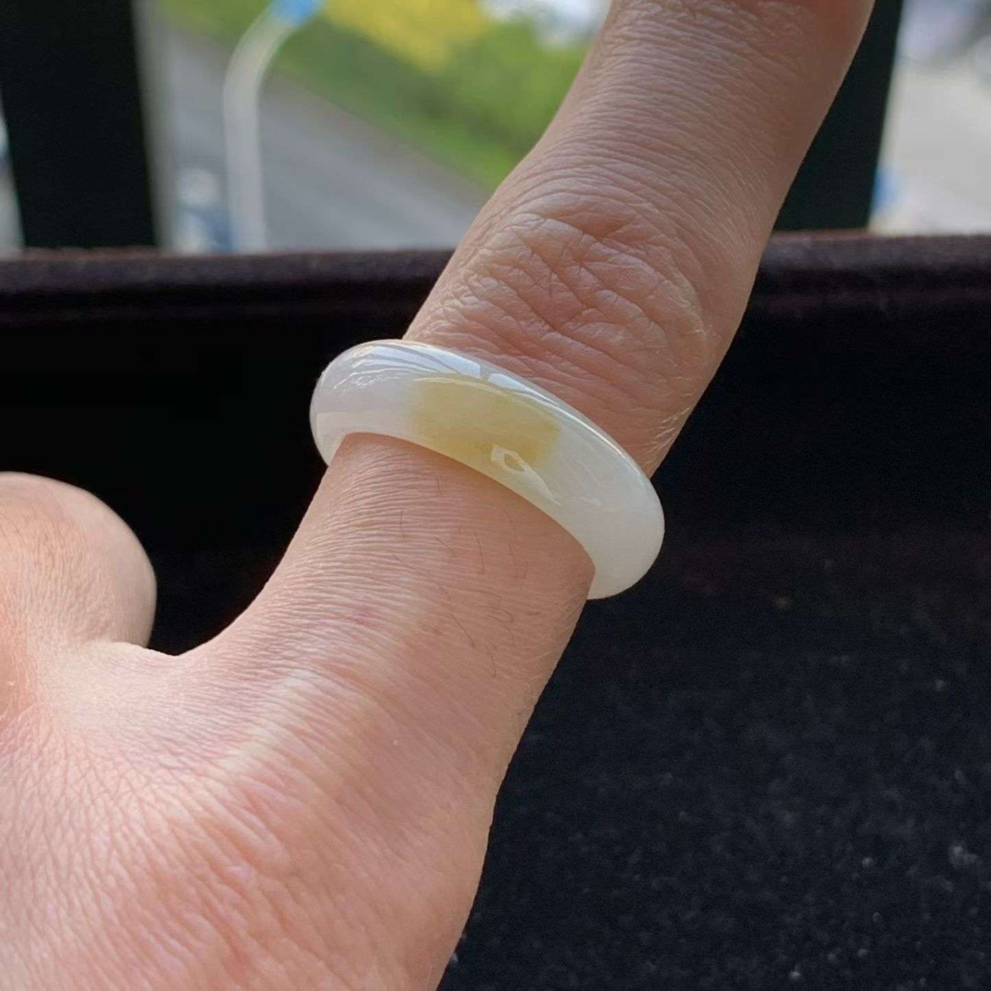 A货天然翡翠冰糯种黄翡戒指17号重量3.35
3月18日