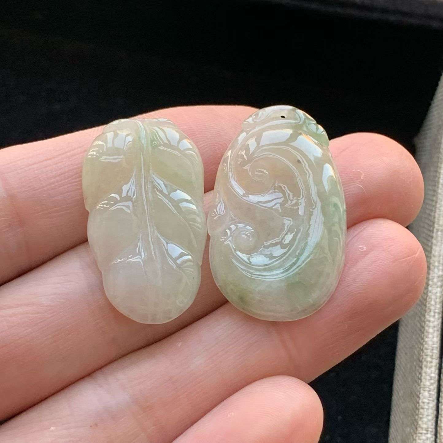 A货天然翡翠冰糯种飘花如意叶子一对吊坠重量4.19
3月18日