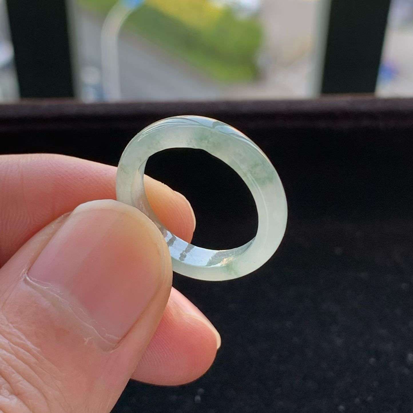 A货天然翡翠冰糯种飘花戒指14号重量2.49
3月18日