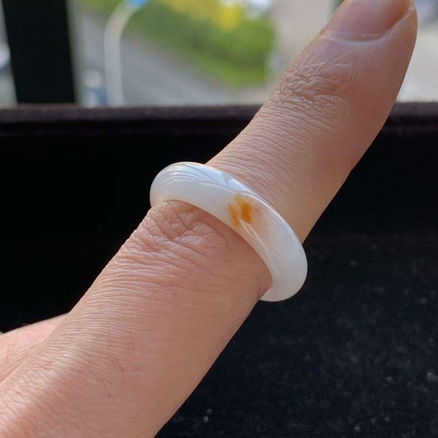 A货天然翡翠冰糯种洒金戒指17号重量3.60
3月18日