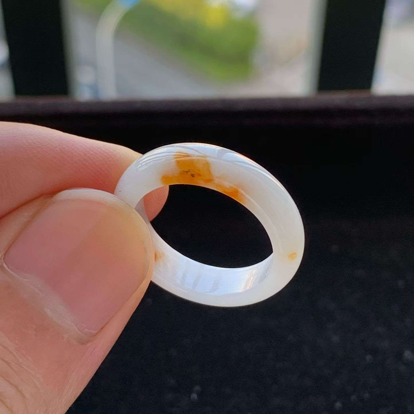 A货天然翡翠冰糯种洒金戒指17号重量3.60
3月18日