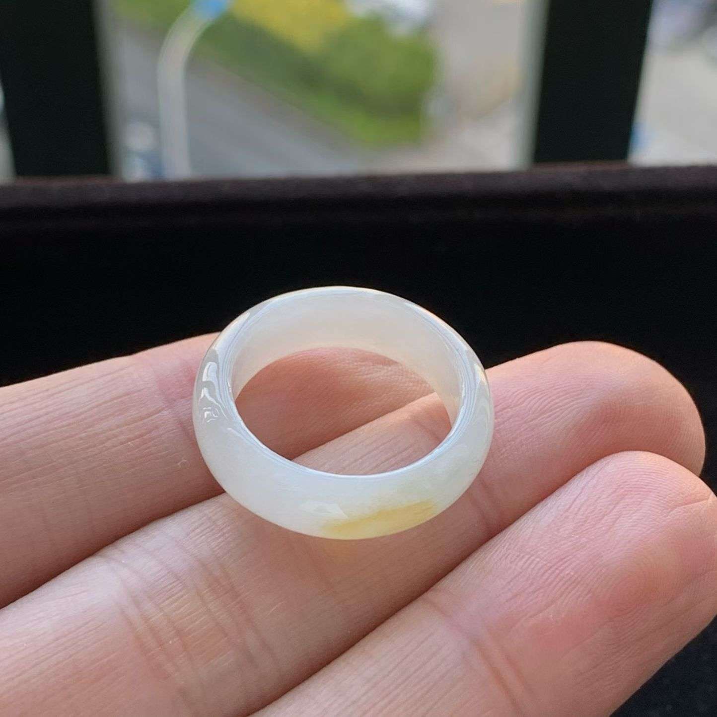 A货天然翡翠冰糯种黄翡戒指17号重量3.35
3月18日