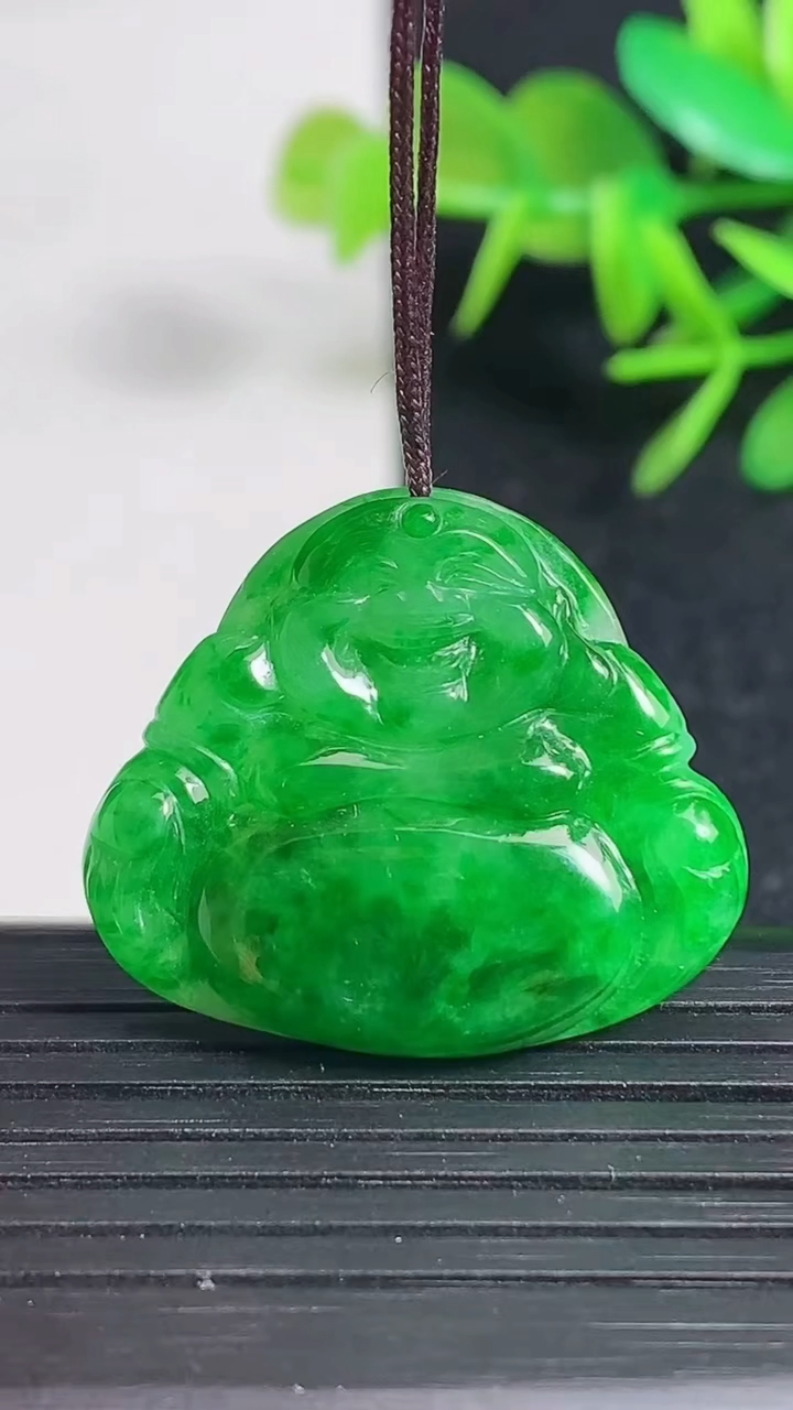 天然A货翡翠佛公吊坠，尺寸24-28-4.2，重量:5.17g
3月18日