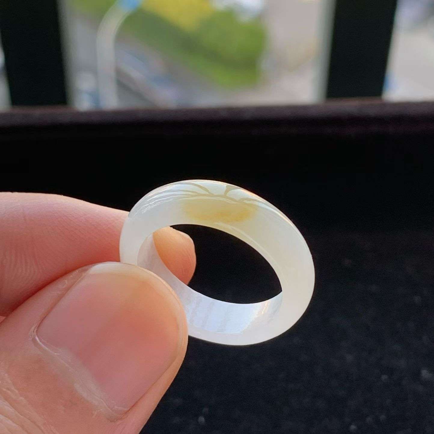 A货天然翡翠冰糯种黄翡戒指17号重量3.35
3月18日