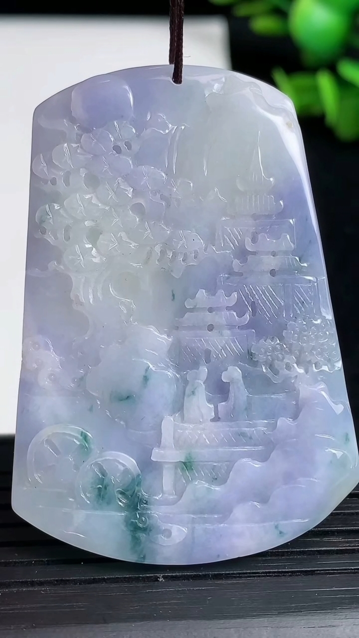 天然A货翡翠紫罗兰飘花山水牌吊坠尺寸53.2-36.9-5.1重量:24.43g
3月19日