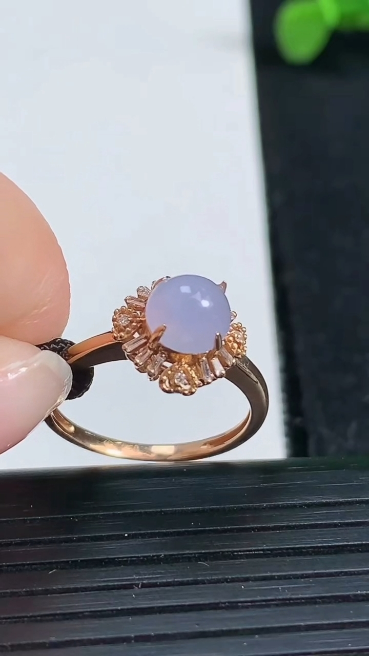 天然A货翡翠18K金紫罗兰蛋面戒指尺寸18.1-10.9-10.9裸石6.5重量:2.37g2026