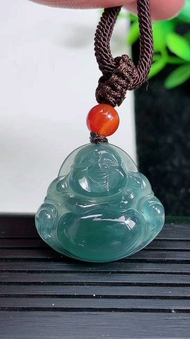 天然A货翡翠佛公吊坠，尺寸25-22-6，重:7.29g
3月20日