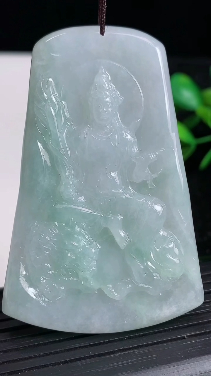 天然A货翡翠文殊菩萨吊坠，尺寸65-43-5.1，重:32.65g
3月20日