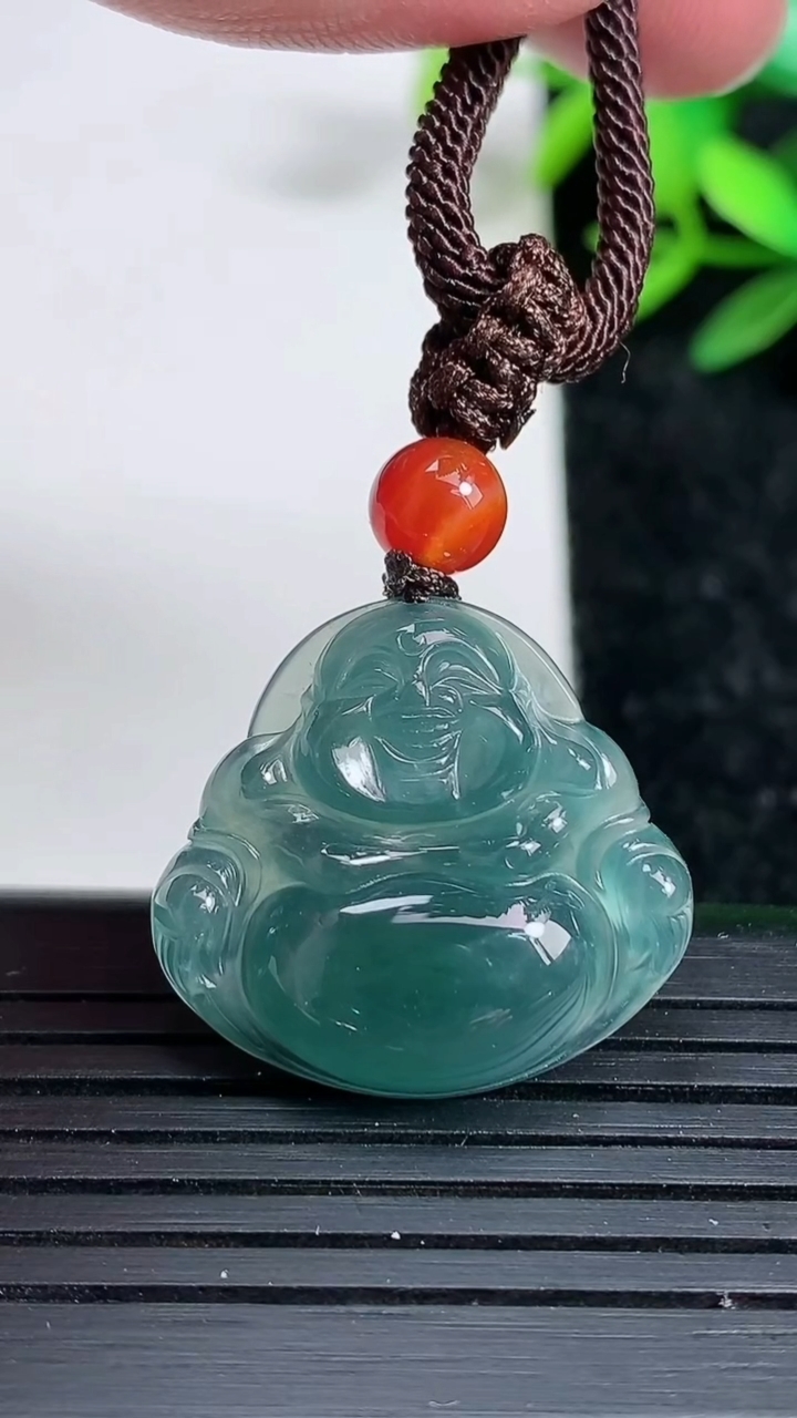 天然A货翡翠佛公吊坠，尺寸25-22-6，重:7.29g
3月20日