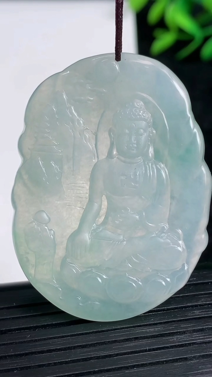 天然A货翡翠山水阿弥陀佛吊坠尺寸47.6-34.6-4.1重量:18.72g
3月21日