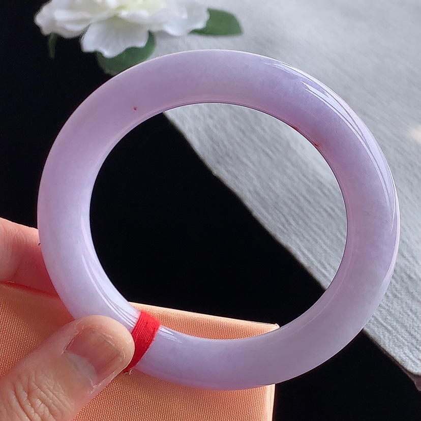 天然A货翡翠紫罗兰圆条手镯57-58圈口 
尺寸57.3-11.2mm 0318