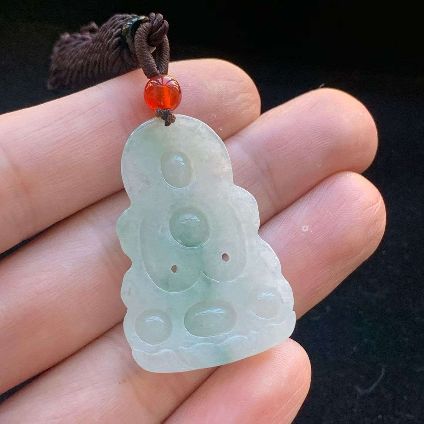 A货天然翡翠冰糯种飘花度母吊坠重量7.09
3月21日