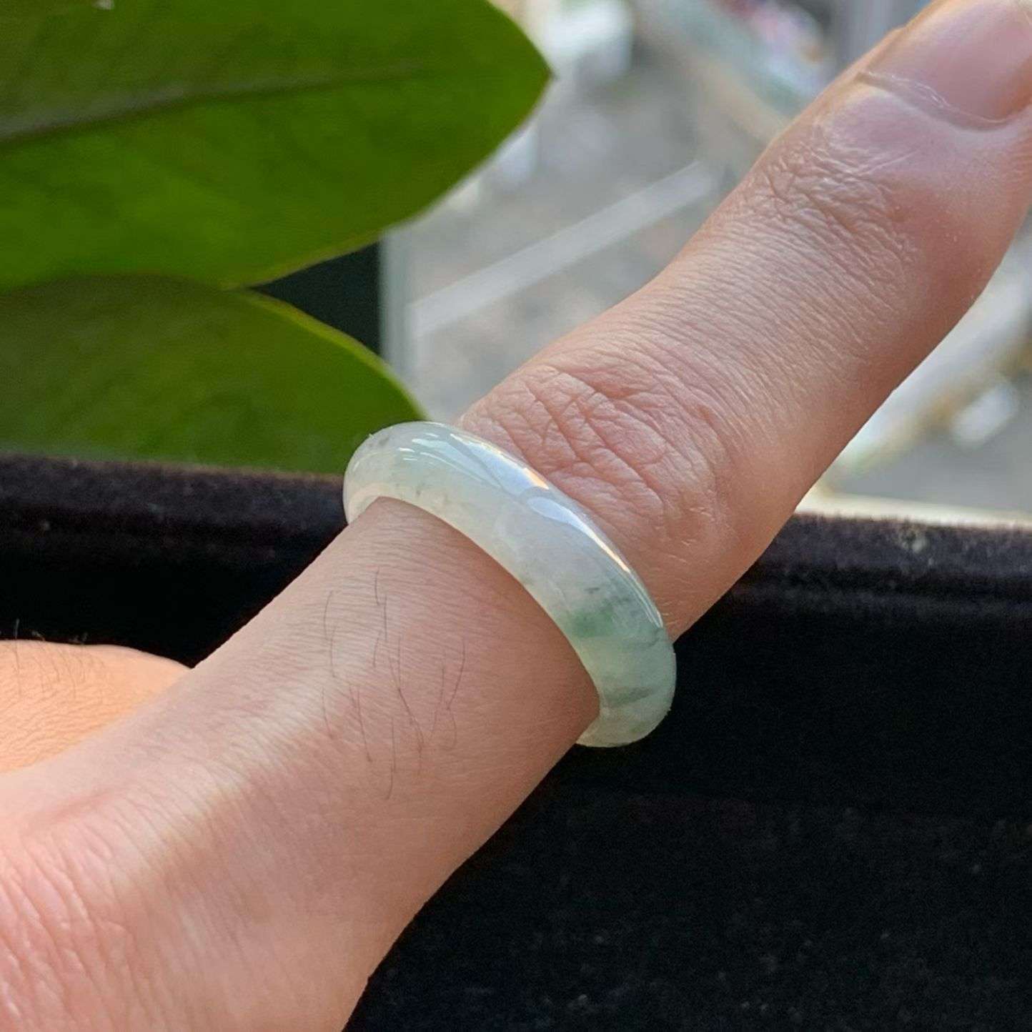 A货天然翡翠冰糯种飘花乌鸡戒指20号重量2.78
3月21日