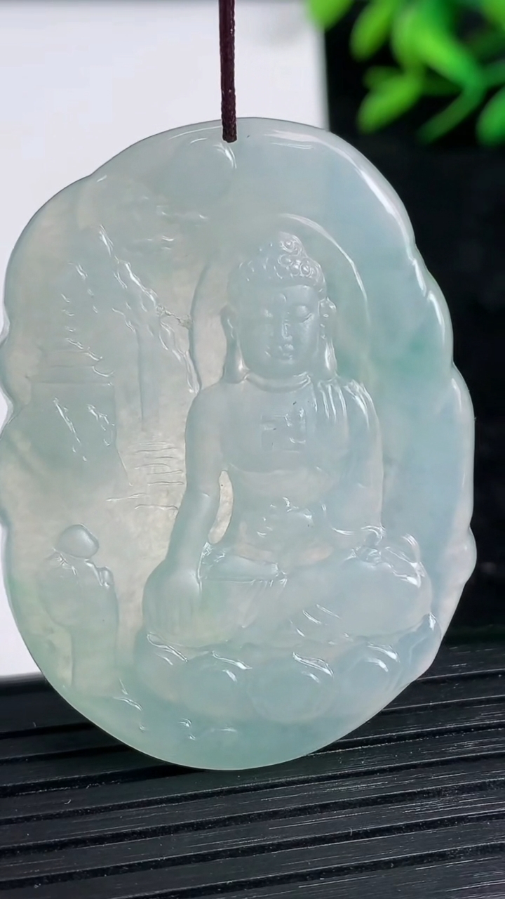 天然A货翡翠山水阿弥陀佛吊坠尺寸47.6-34.6-4.1重量:18.72g
3月21日