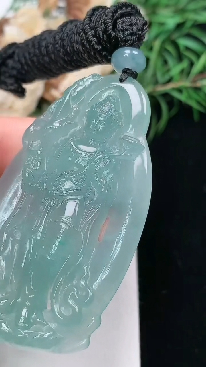 天然A货翡翠蓝水虚空藏观音菩萨吊坠，尺寸54.7-30.8-5.3，重量:20.57g
3月22日