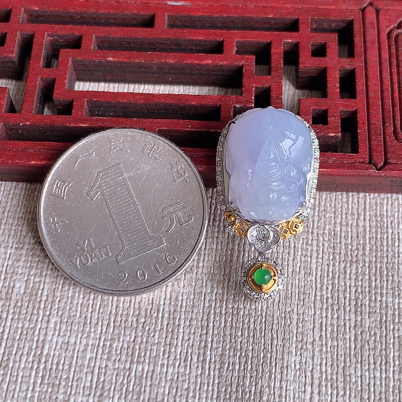 天然A货翡翠18K金伴钻镶嵌紫罗兰招财貔貅吊坠 
尺寸28.6-15-12.2裸石16.8-12mm 重量4.28g 0320