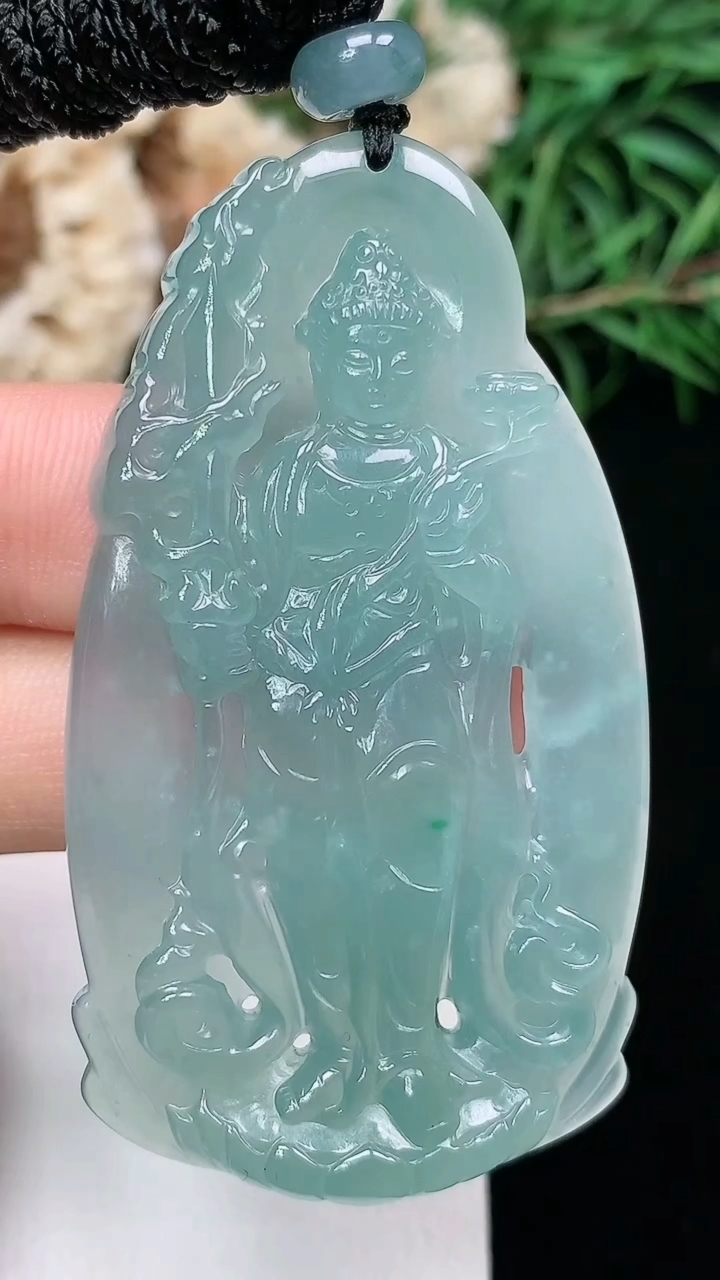 天然A货翡翠蓝水虚空藏观音菩萨吊坠，尺寸54.7-30.8-5.3，重量:20.57g
3月22日