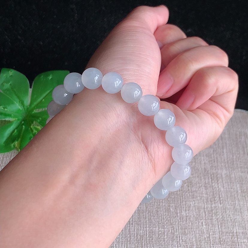 天然A货翡翠白冰白月光圆珠佛珠手串21颗 完
尺寸8.6mm 重量24.96g 0322