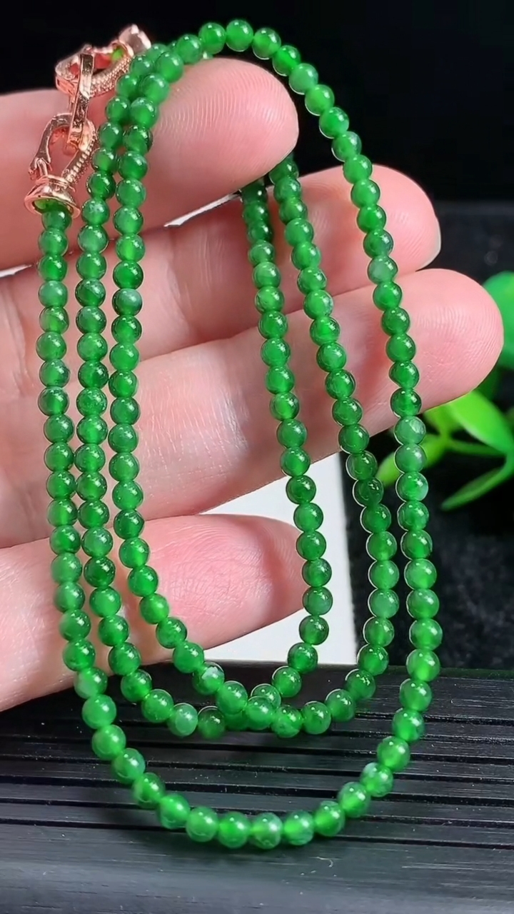 天然A货翡翠小米珠项链，尺寸3，重:9.20g
3月22日
