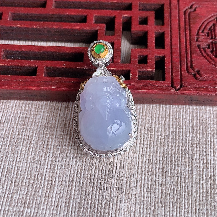 天然A货翡翠18K金伴钻镶嵌紫罗兰招财貔貅吊坠 
尺寸28.6-15-12.2裸石16.8-12mm 重量4.28g 0320