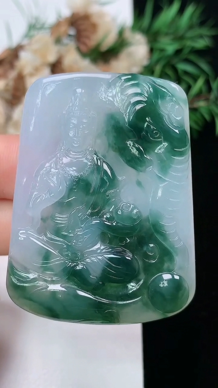 天然A货翡翠普贤菩萨吊坠，尺寸48.2-36-5，重量:21.19g
3月22日