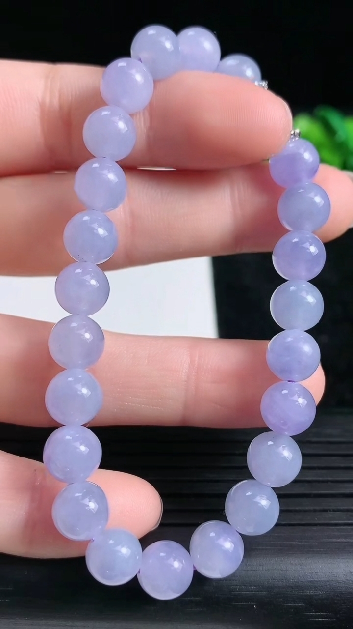 天然A货翡翠紫罗兰圆珠手串尺寸7.2-23颗重量:17.00g3月23日
工厂直销收藏佳品,种好水足