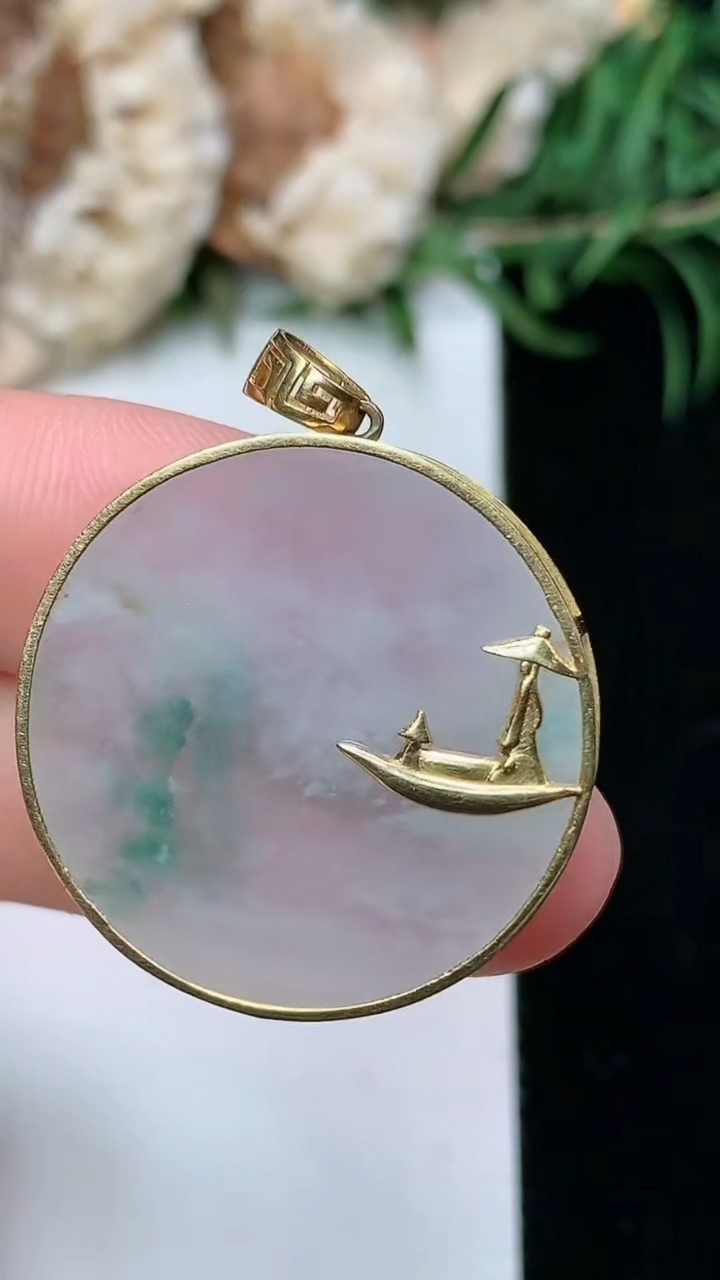 天然A货翡翠无事牌吊坠，尺寸25-4，重量:6.59g
3月23日