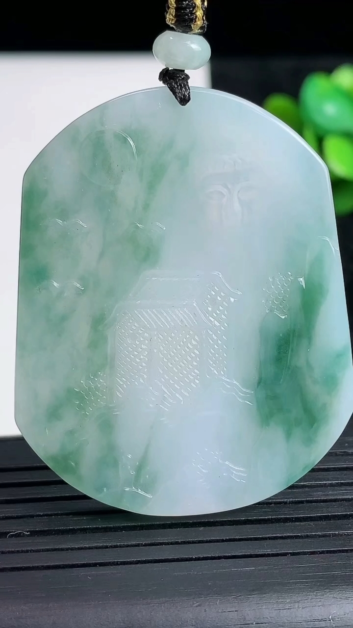 天然A货翡翠牌吊坠尺寸49.6-39.9-4重量:20.64g
3月23日