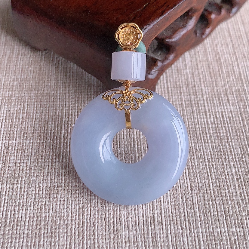 天然A货翡翠18K金镶嵌紫罗兰平安环吊坠 
尺寸41.3-26.6-5.5mm 重量9.82g 03