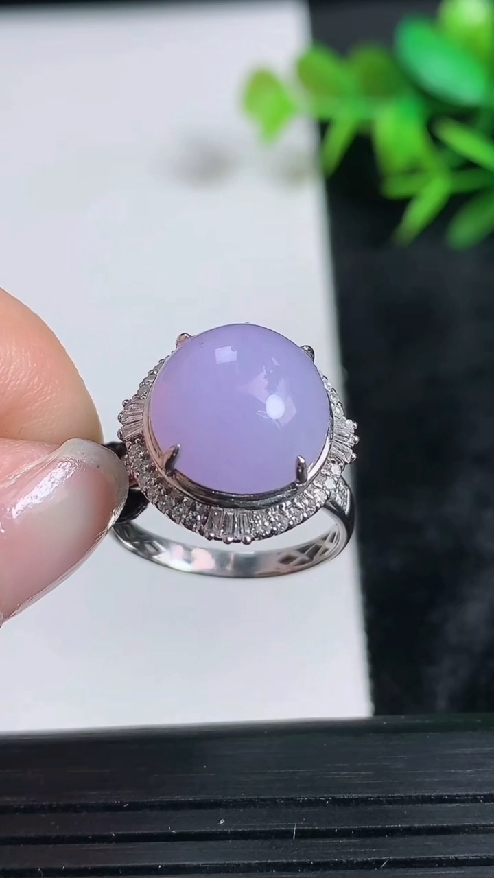 天然A货翡翠18K金紫罗兰蛋面戒指尺寸17.5-12.3-11.3重量:4.29g2026年3月24